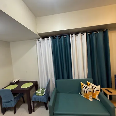 Corner Unit At One Palm Tree Villas