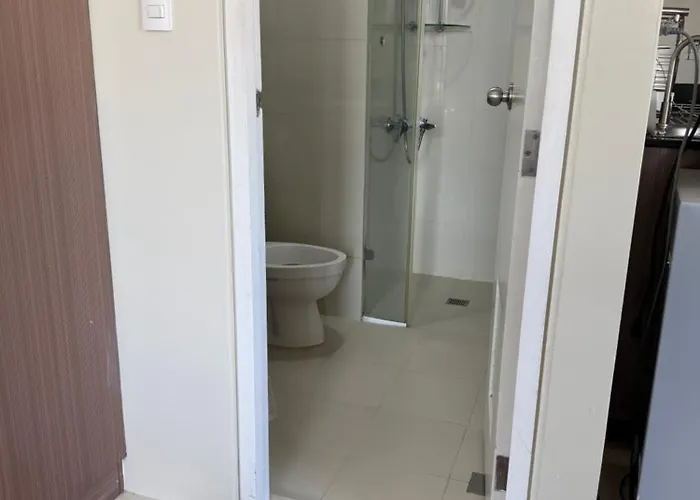 Corner Unit At One Palm Tree Aparthotel Manila